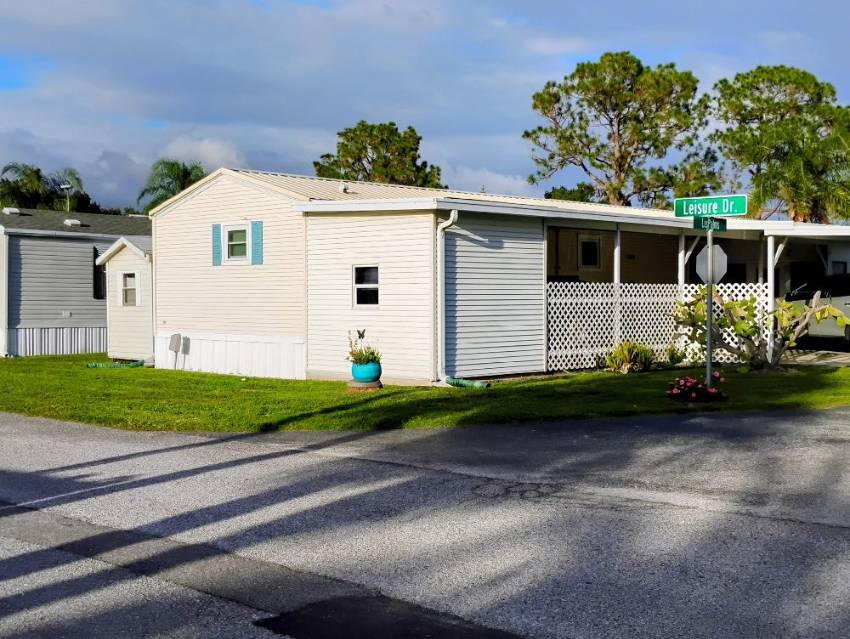80 Los Palms a Auburndale, FL Mobile or Manufactured Home for Sale